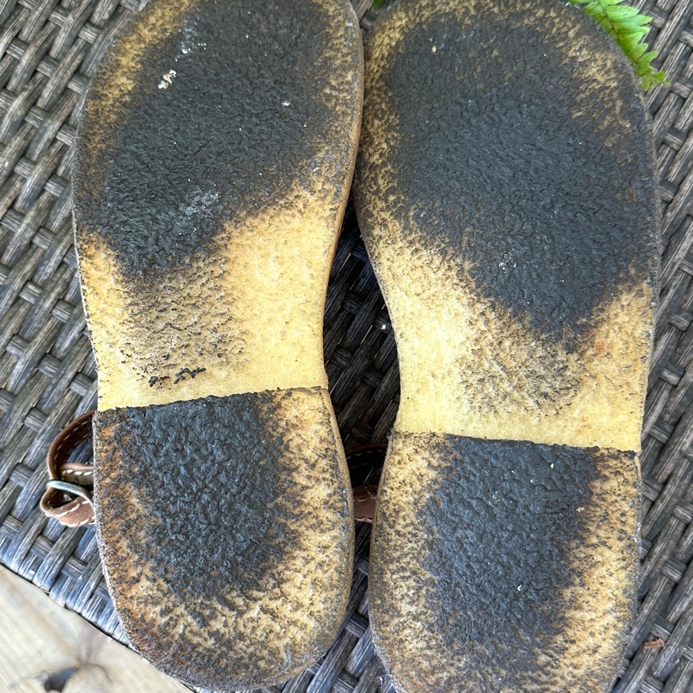 Classic Brown Leather Women's Flats - Picture 5 of 5